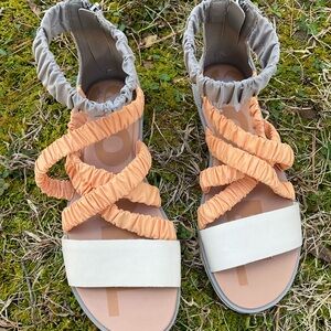 Sorel Sandals coral Peach Gray beige Straps leather zipper gladiator size 7